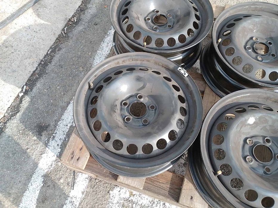 15 цола 5 х 100 мм АУДИ А1 - Оригинал - 6 Инча / ЕТ 29