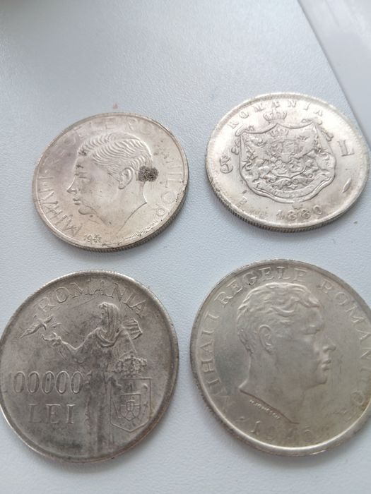 Monede vechi de colecție