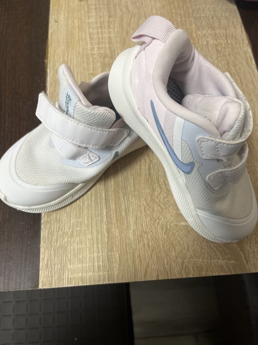 Adidasi Nike Star runner marimea 26