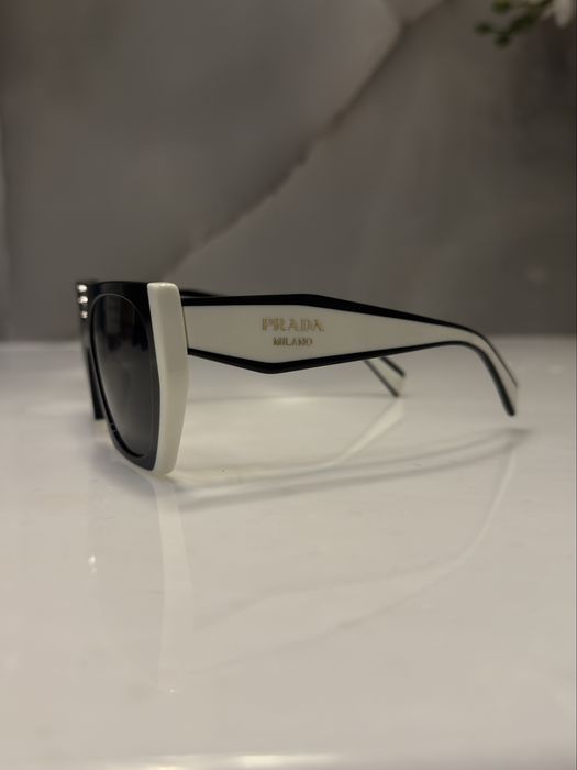 Слънчеви очила PRADA