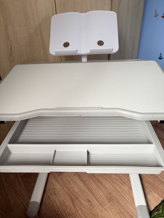 Стол для школьника