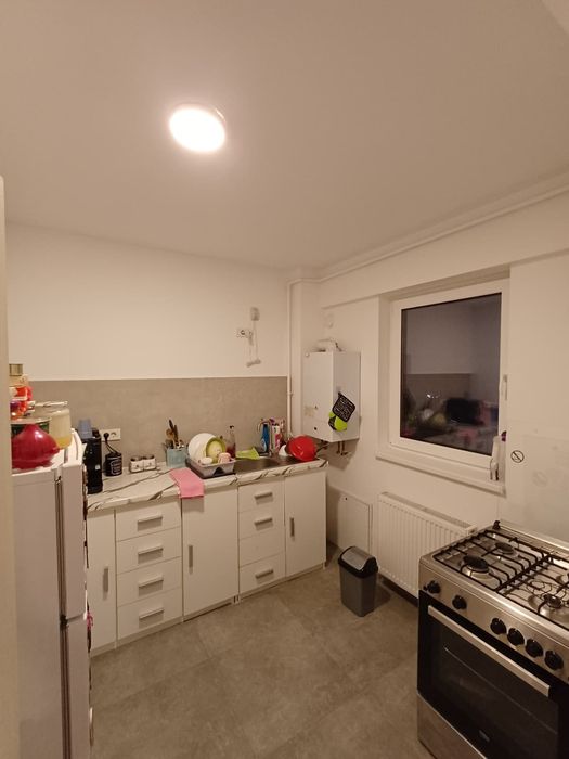 Inchiriere garsoniera 47 m2 + terasa 7 m2