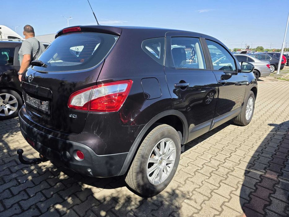 Nissan Qashqai 4x4 - An 07/2011 - 2.0d Automat 150Cp Euro 5 - Navi / Pilot Aut / Culoare Deosebita!