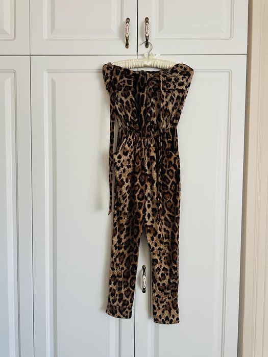 Salopeta animal print , masura S / M , material de calitate ,fin