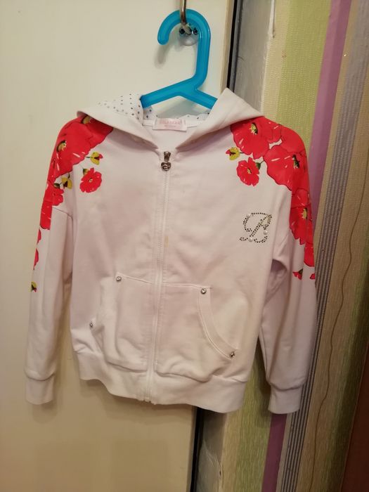 Вещи на девочку (комбинезон, жилет, куртки, кофты...