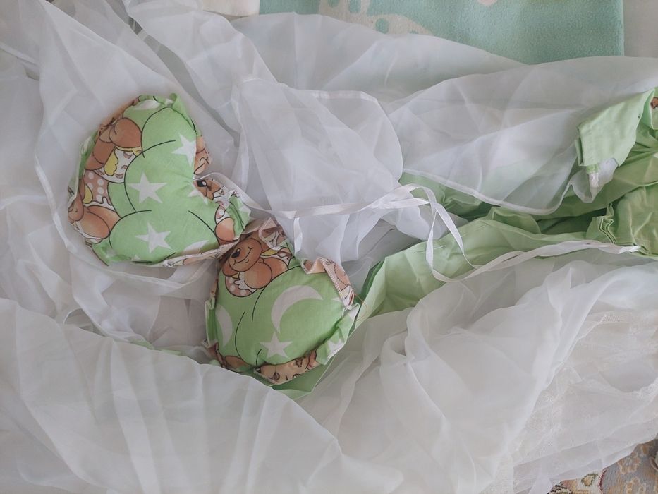 Одеяла и подушки