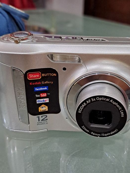 Фотоапарат KODAK EasySare C143