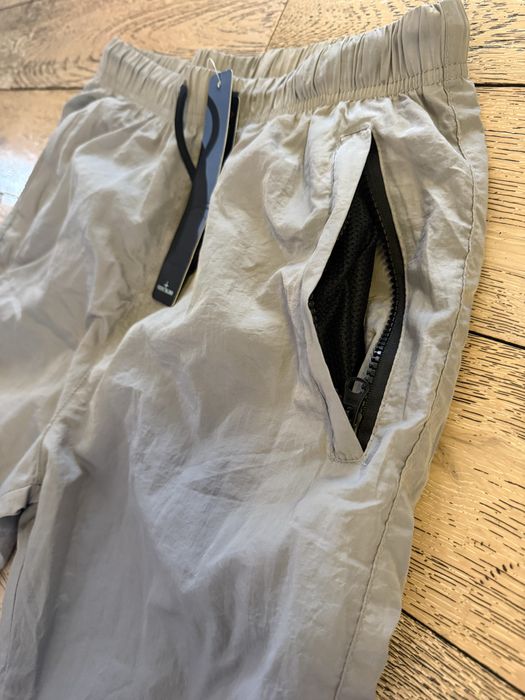 Stone island къси гащи