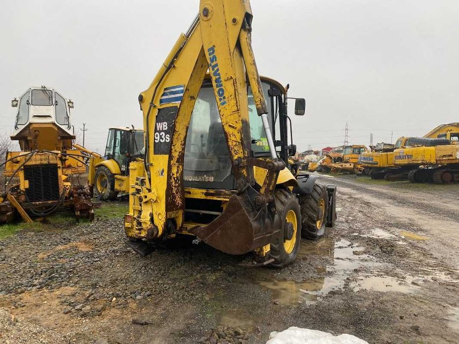 Dezmembrez buldoexcavator Komatsu WB93 S R5EO-piese de schimb Komatsu