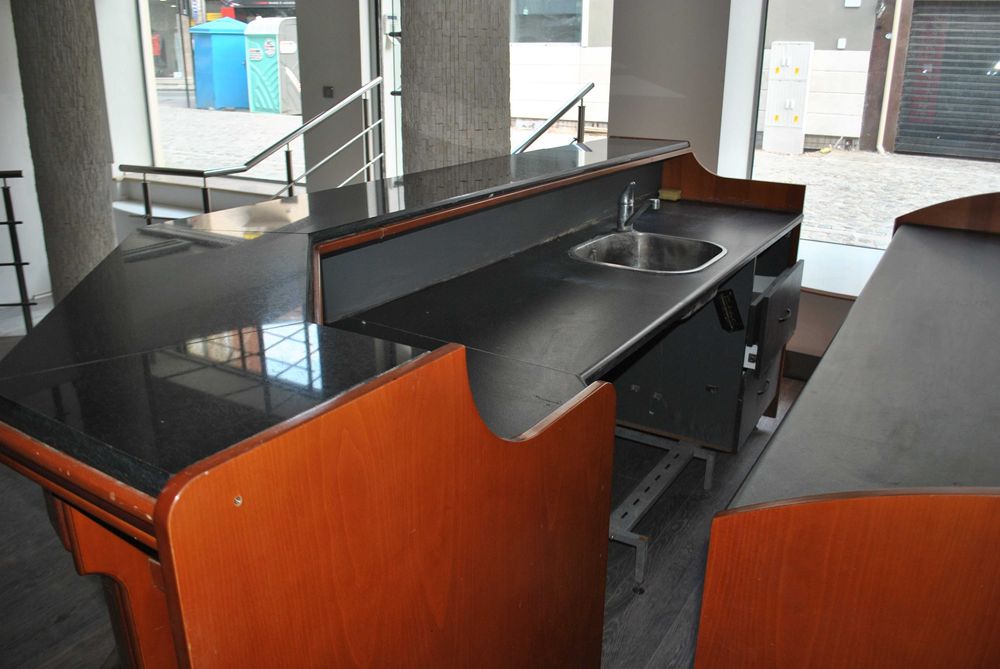 РАЗГЛОБЯЕМ БАР-ПЛОТ УДОБЕН И ПРАКТИЧЕН