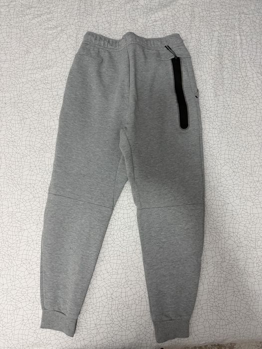 Pantaloni lungi nike tech