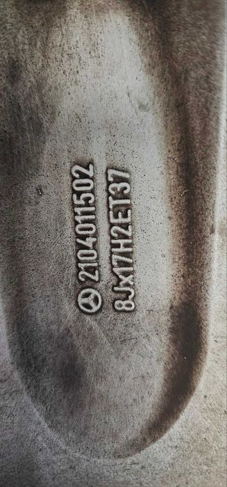 4 бр. гуми Continental 235/45 R 17, джанти, болтове за Mercedes