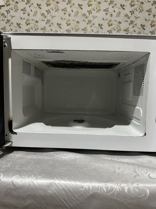Продам микроволновую печь