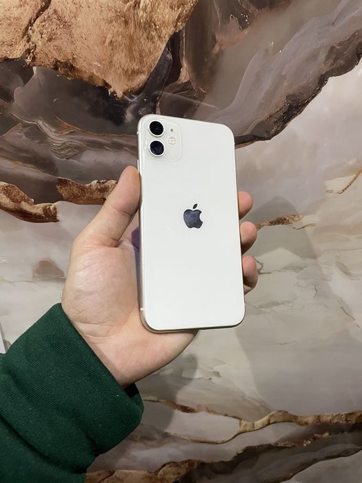 Продам телефон Айфон 12  128Gb