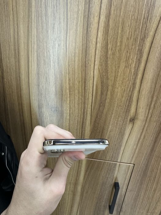 Iphone 17 Air gold 256 gb 100% 131 sikl