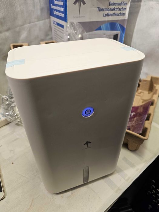 Dezumidificator de Aer Compact Termoelectric Peltier Silentios Nou la Cutie