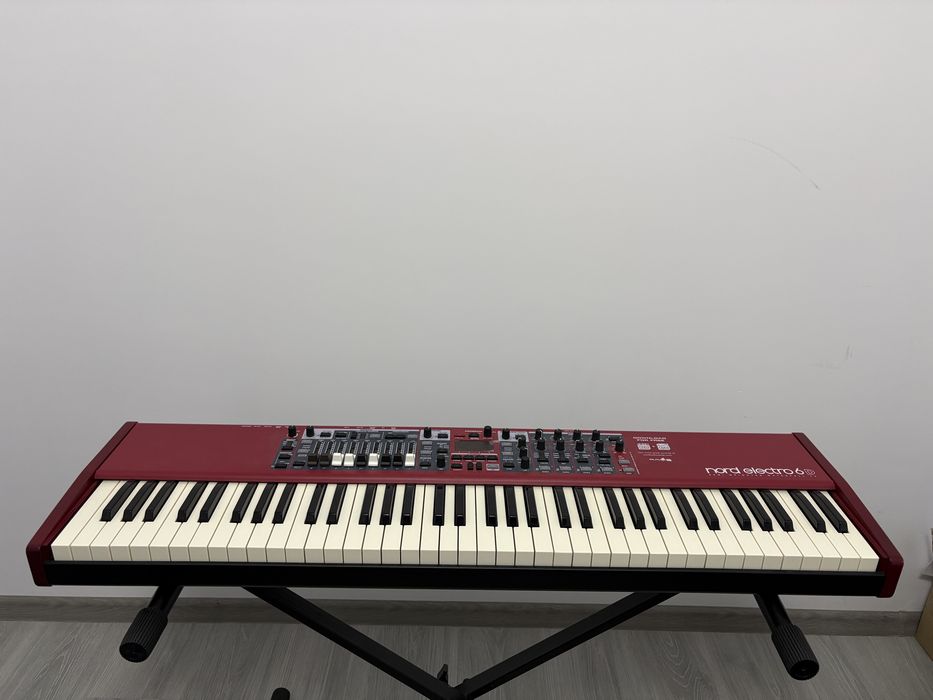 Nord Electro 6D 73 clape + Case Original Nord