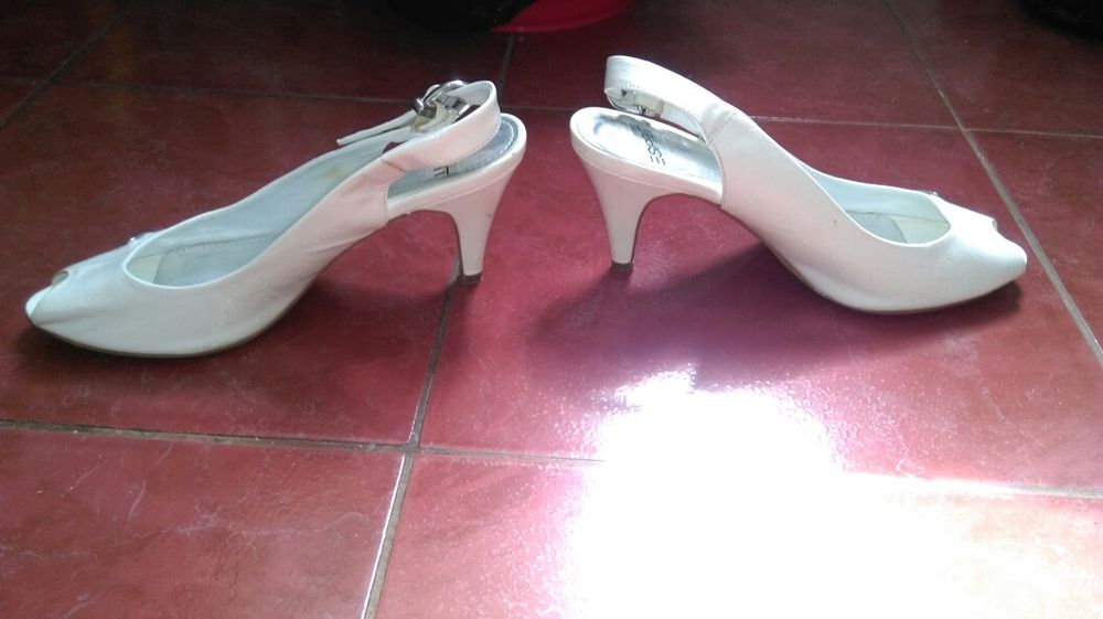 Pantofi( sandale) Esprit dama eleganti( mireasa)