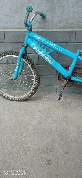 Велосипед, сидениями бор, озгина ремонт талаб килади.