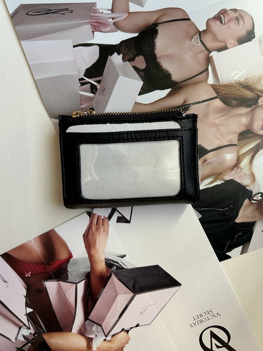 Victoria's Secret оригинален картхолдер / холдер за карти и портмоне