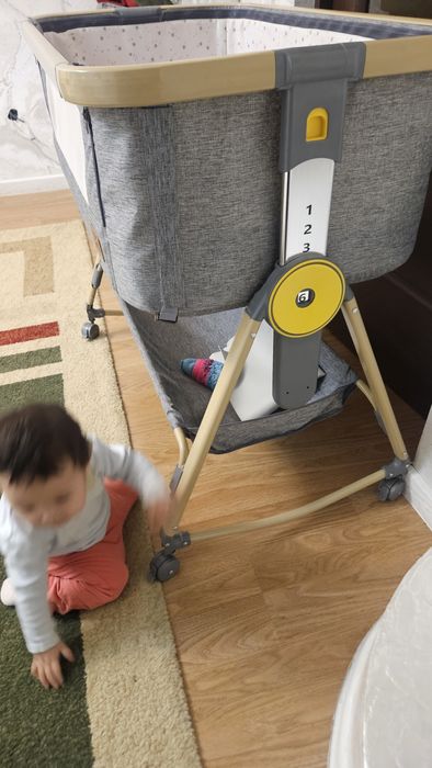 Манеж-кровать для новорождённых