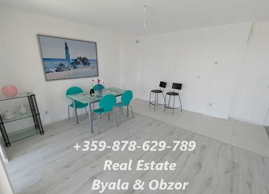 Просторен тристаен апартамнет с две бани