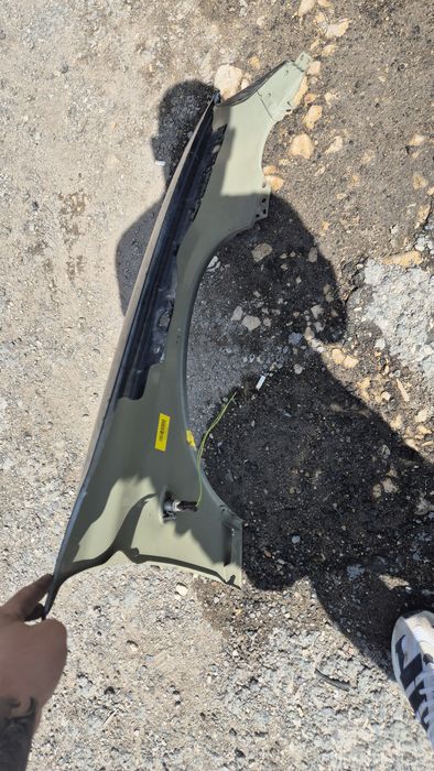 Оригинален Ляв калник за Пежо 206 98- 2005г