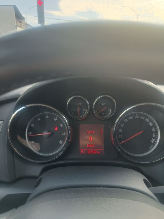 Vand Opel Astra J 2012