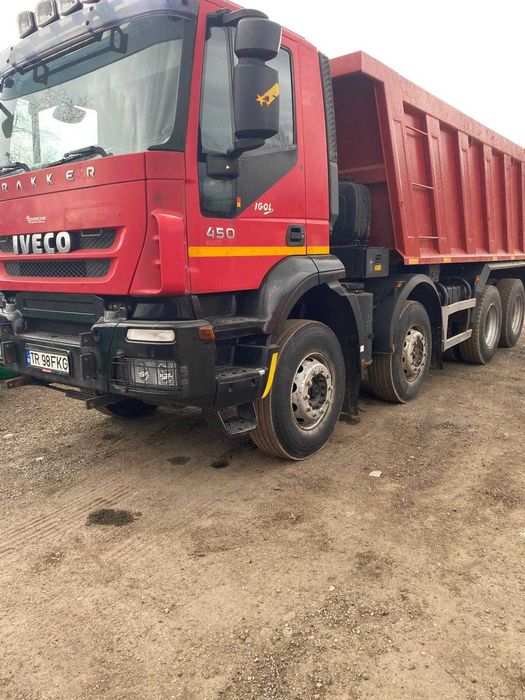 Autobasculanta 8X4 IVECO Trakker