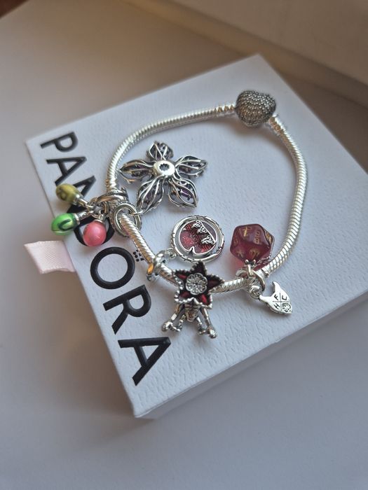 Charmuri stranger things noi diferite modele  din argint S925 ALE