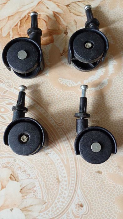 Колела за тръбна маса