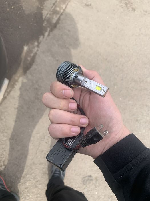 Продам б/у лед лампочки