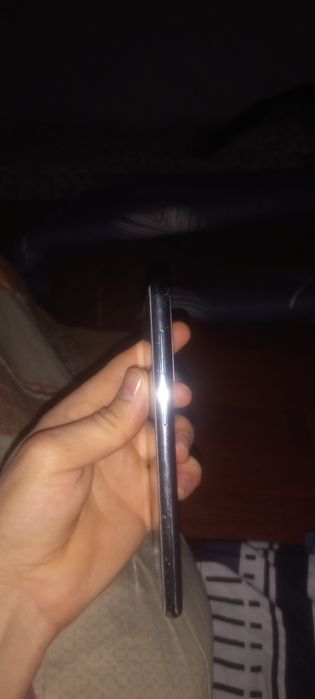 Продаю Samsung s21