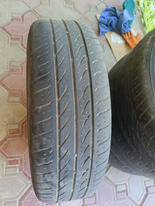 Продам шины 175/65 R14