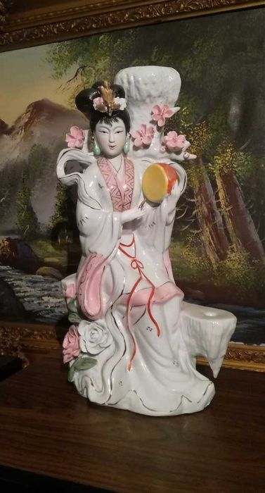 2 Статуэтки фарфор