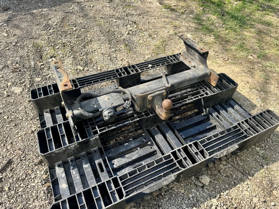 Оригинален теглич за бус/камион Iveco/Ивеко Daily