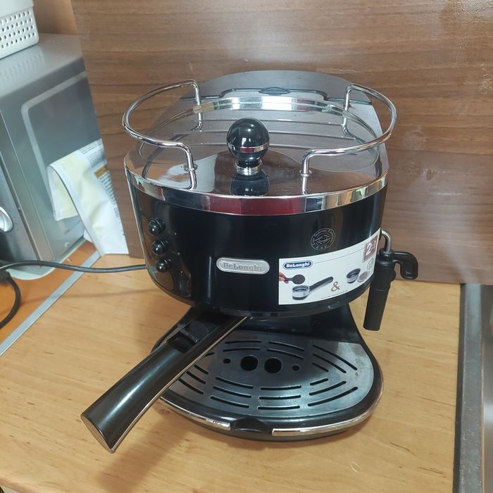 Кафе машина  Delonghi