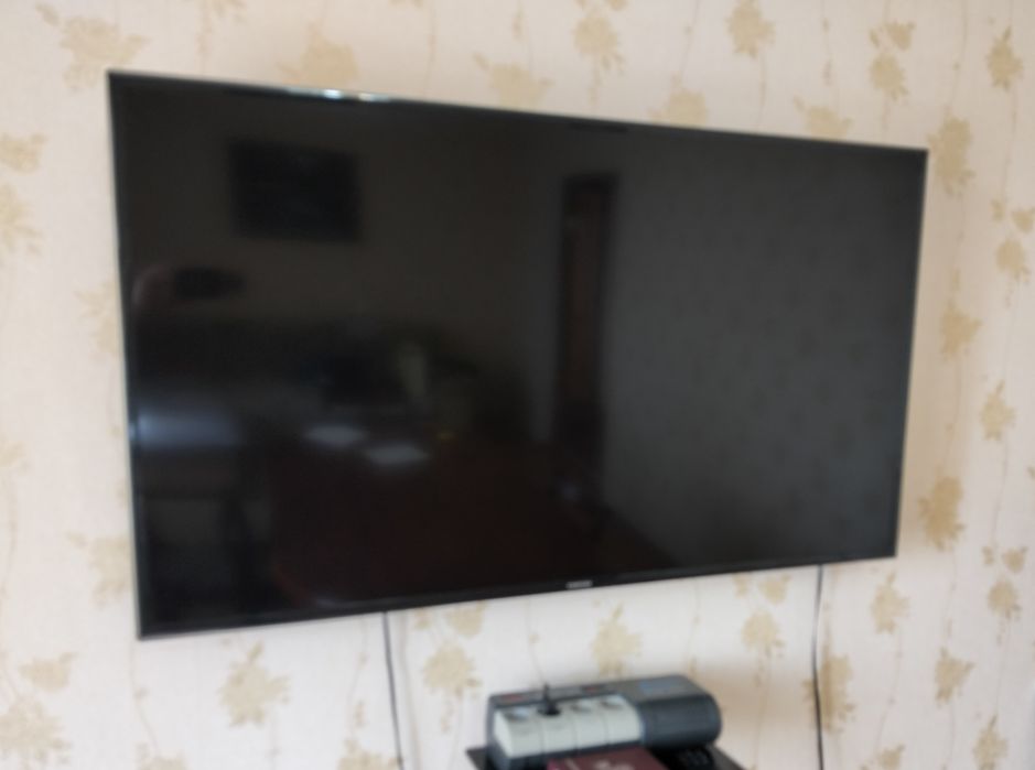 Телевизор Samsung-50" б/у