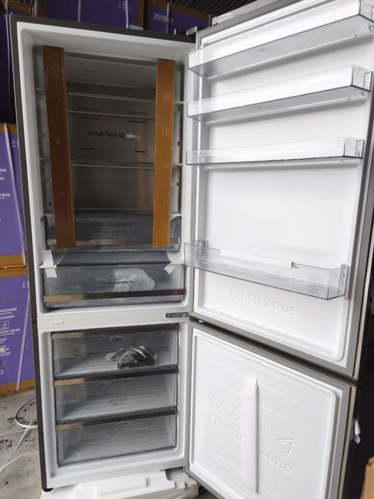 Холодильник Hisense RB645N4WIF  456 л