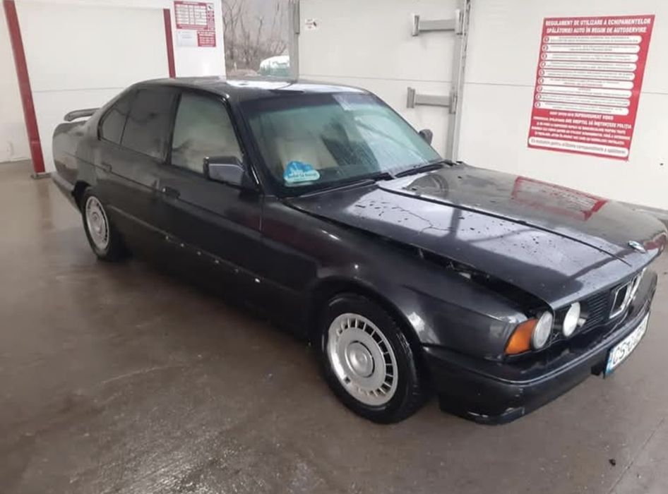Vand bmw e34 520i