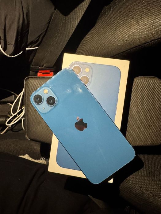 Айфон 13 в идеальном состание