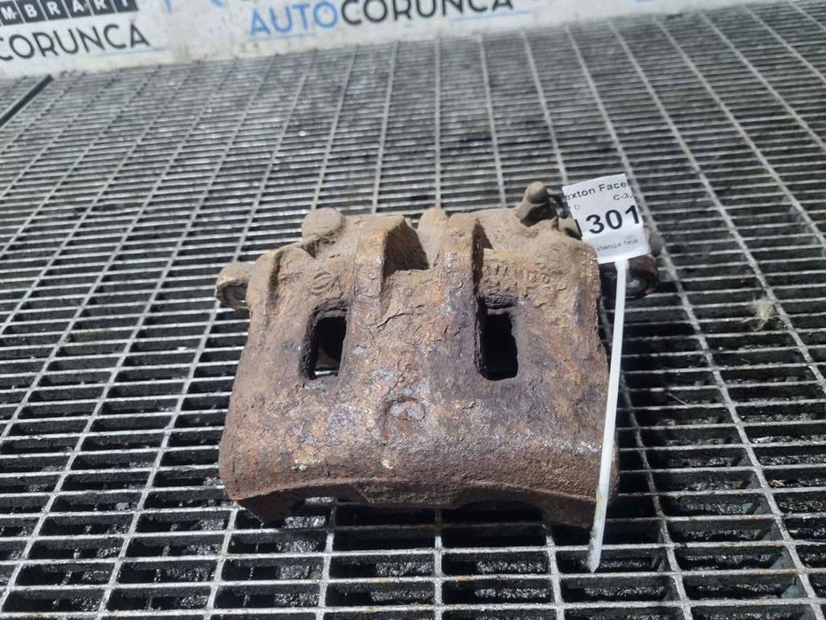 Etrier stanga fata SsangYong Rexton Facelift 2006 2.7 D 2006 - 2012 Automata SUV 4 Usi ...