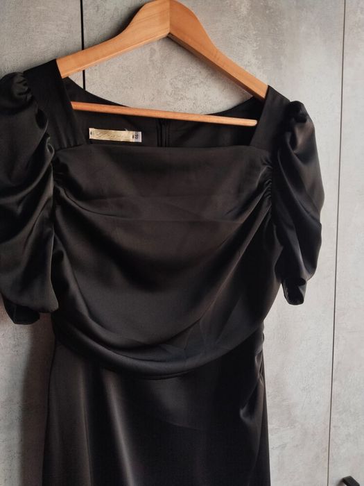 Продам платье черное