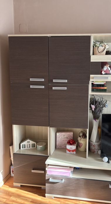 Mobilă de cameră/living