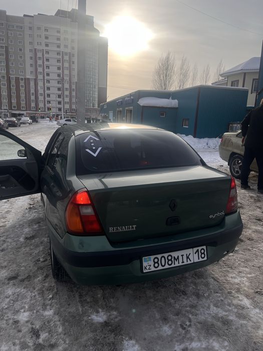 Продам машину рено симбол 2003