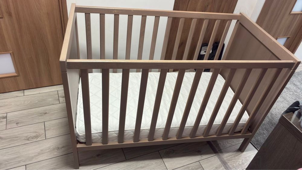 pătuț bebe SUNDVIK + saltea și protecție