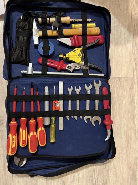 Набор инструментоа электрика