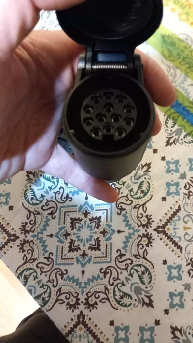 Conector remorca 7 USA la 13 Europa