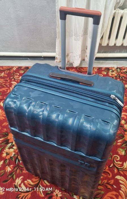 Чемодан  70×47×27