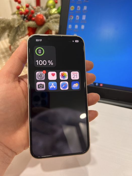 Продам айфон 13 256 гб